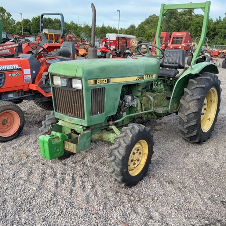 JOHN DEERE 850