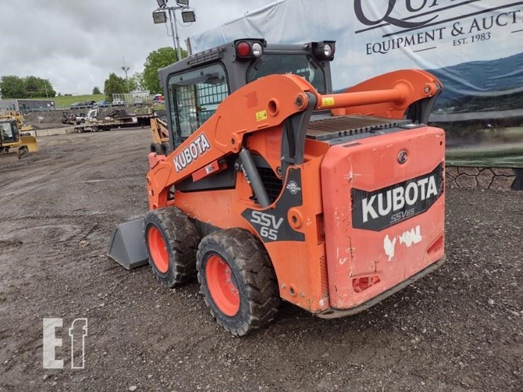 2016-kubota-ssv65-image-28