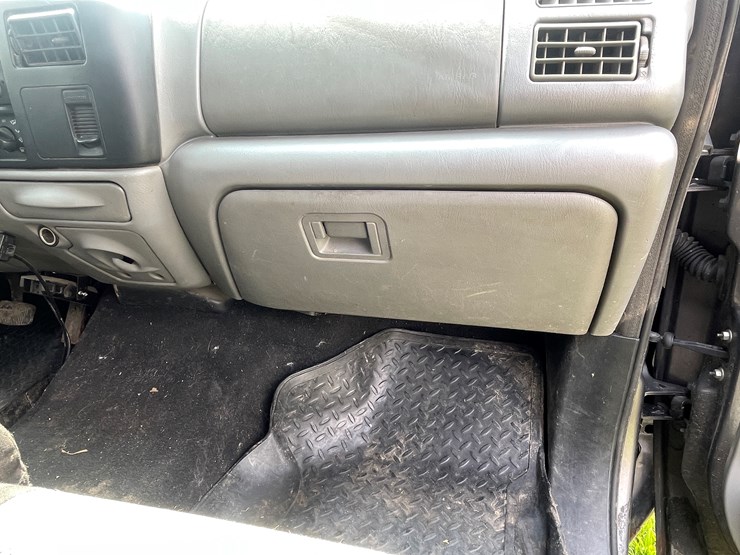 2004-ford-f350-image-81