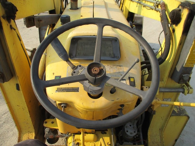 new-holland-545d-image-10