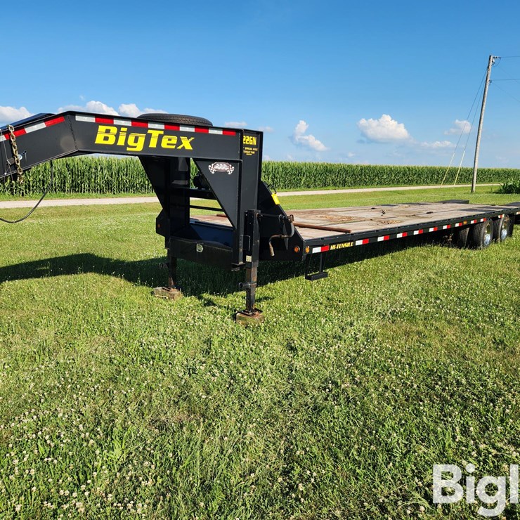 2014 BigTex Gooseneck 35' T/A Flatbed Trailer