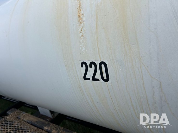 2010-nh3-nurse-tank-(dr11820-unit-220)-image-6