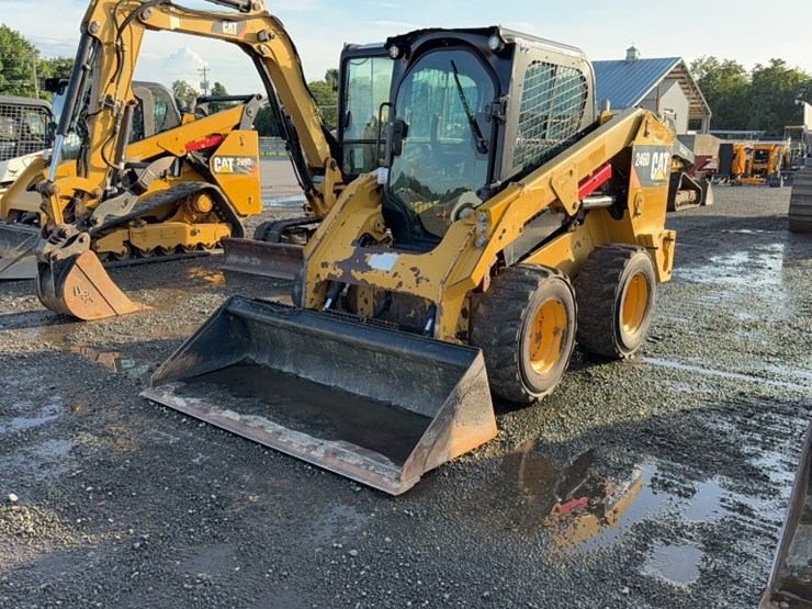 caterpillar-246-image-1