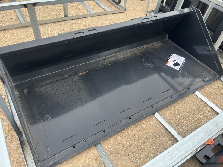 wolverine-84"-ss-track-bucket-image-1