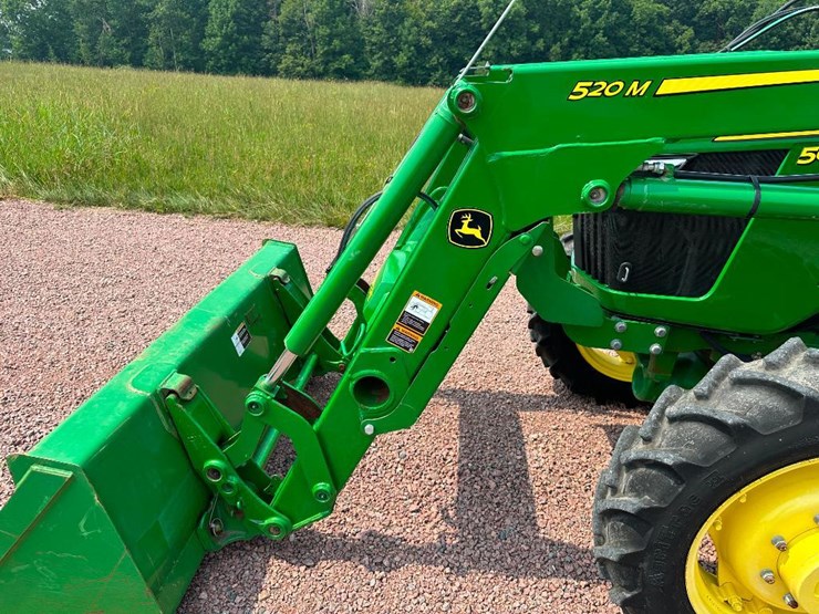 2020-john-deere-5075e-image-27
