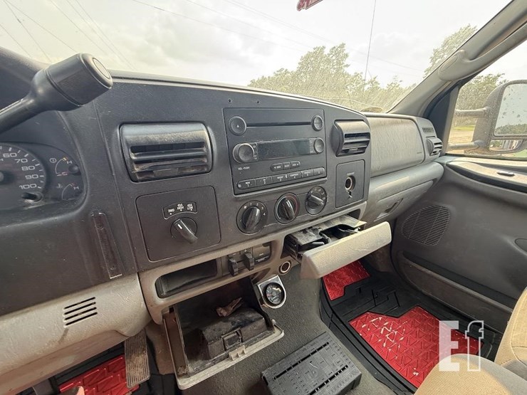 2005-ford-f350-image-11