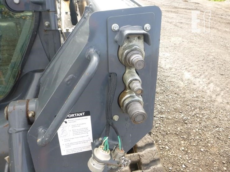 2022-deere-325g-image-15