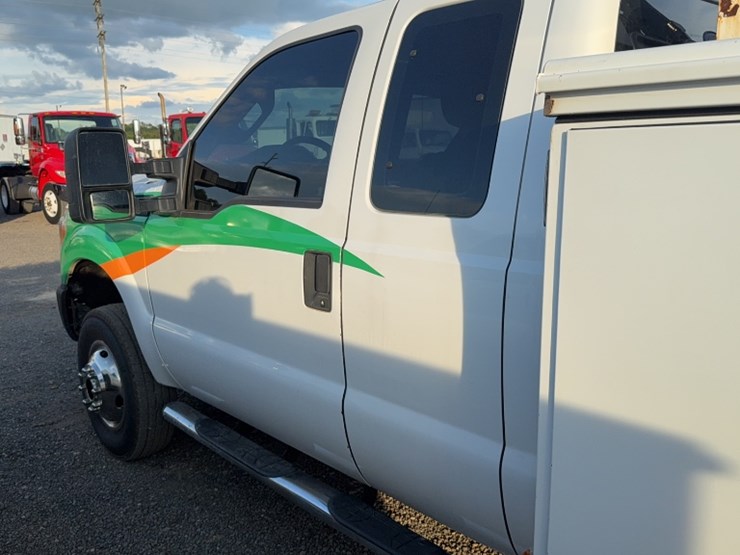 2013-ford-f350-image-17