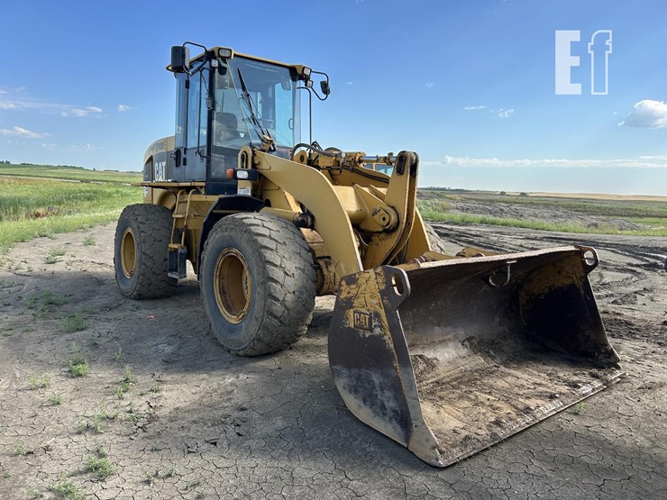 caterpillar-928g-image-1