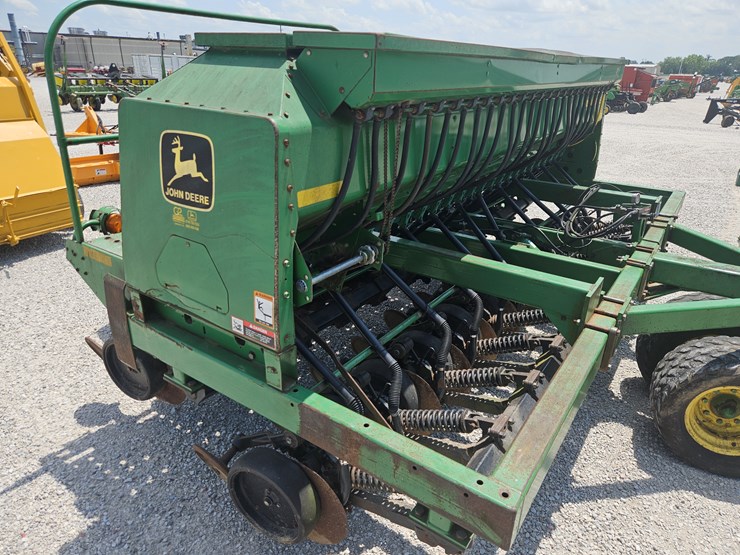2001-john-deere-1560-image-12