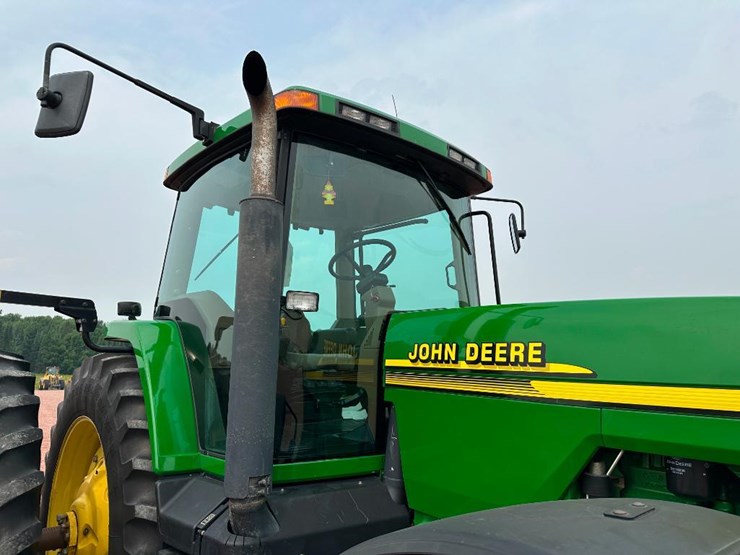 john-deere-8210-image-21