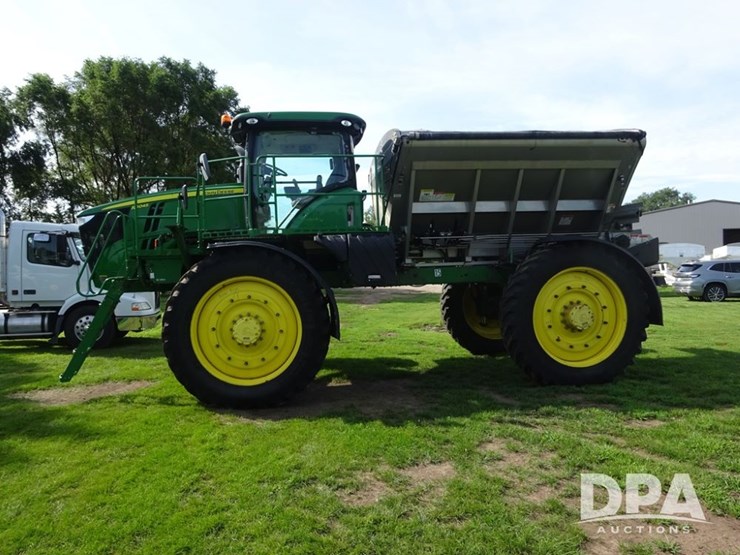2016-john-deere-r4045-image-15