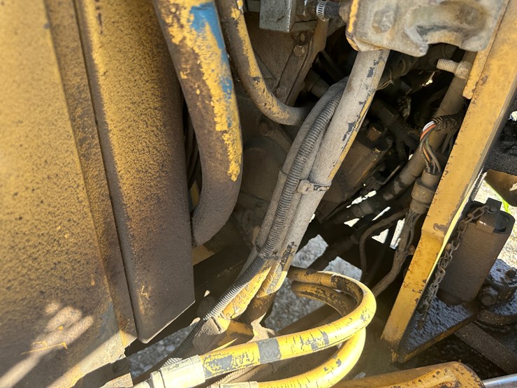 caterpillar-cb-434-image-48