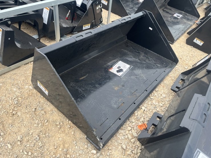 wolverine-66"-ss-track-bucket-image-2