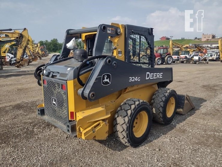 2020-deere-324g-image-27