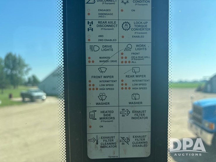 2015-deere-624k-image-69