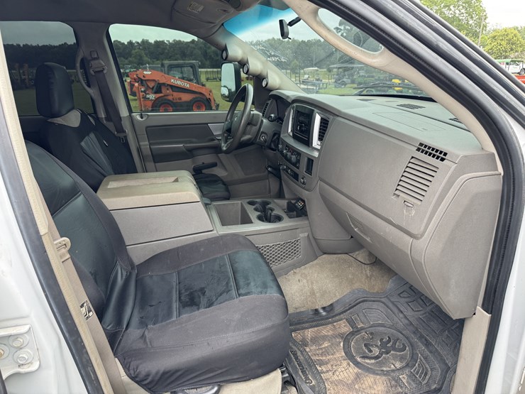 2008-dodge-ram-2500-image-15