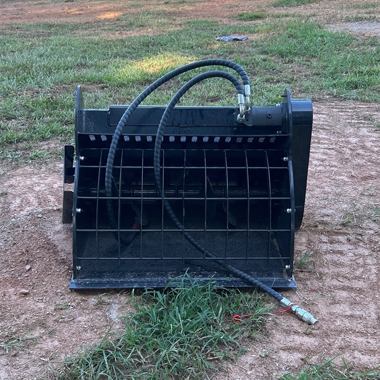 #112 • Mini Skid Steer Mixing Bucket