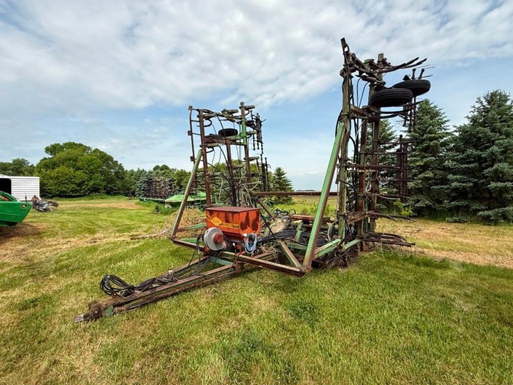 john-deere-1610-image-1