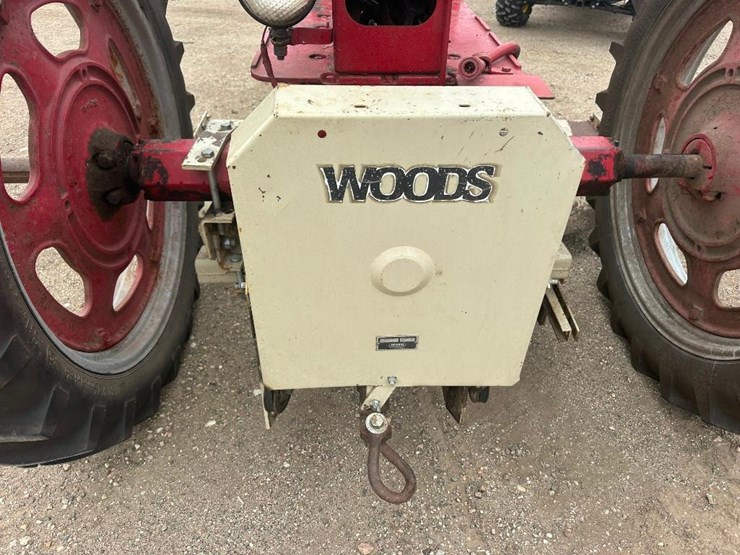 mccormick-farmall-c-tractor-image-13