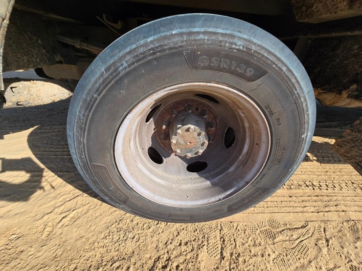 2016-ford-f550-image-37