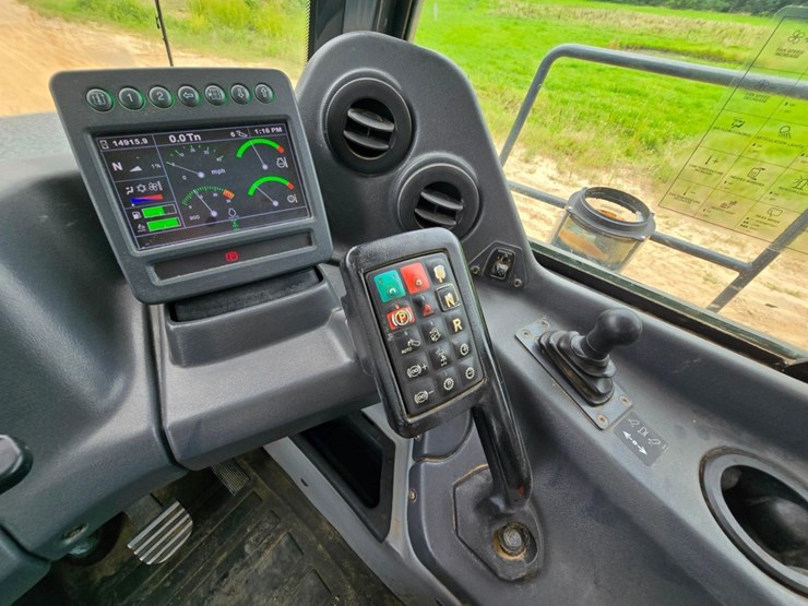 2018-deere-460e-image-43