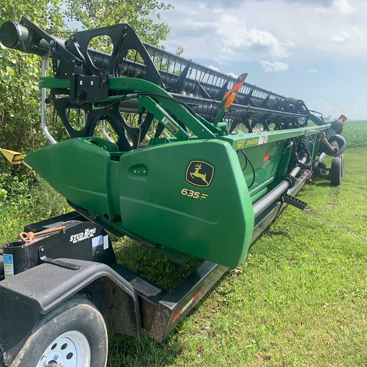 JOHN DEERE 635F