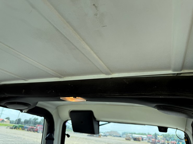 1997-jeep-wrangler-image-36