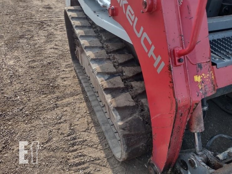 2020-takeuchi-tl8-image-35
