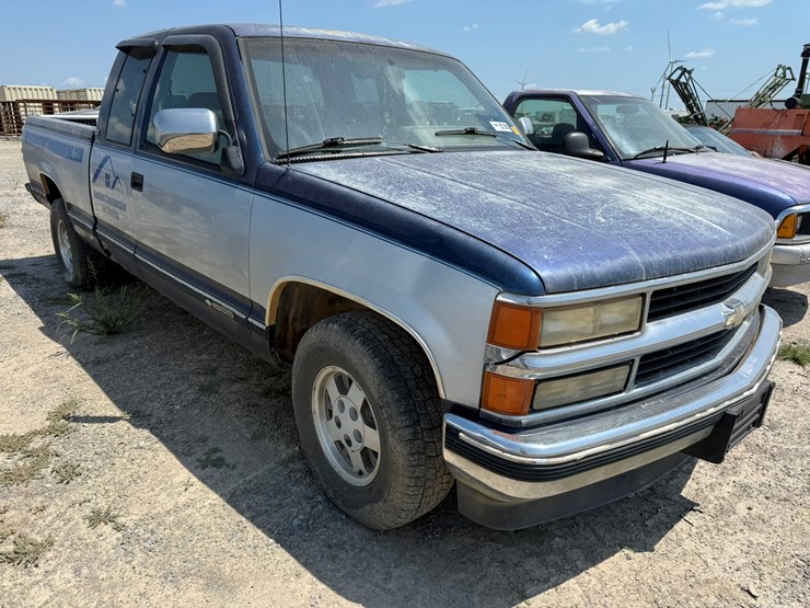 1994-chevrolet-1500-image-3