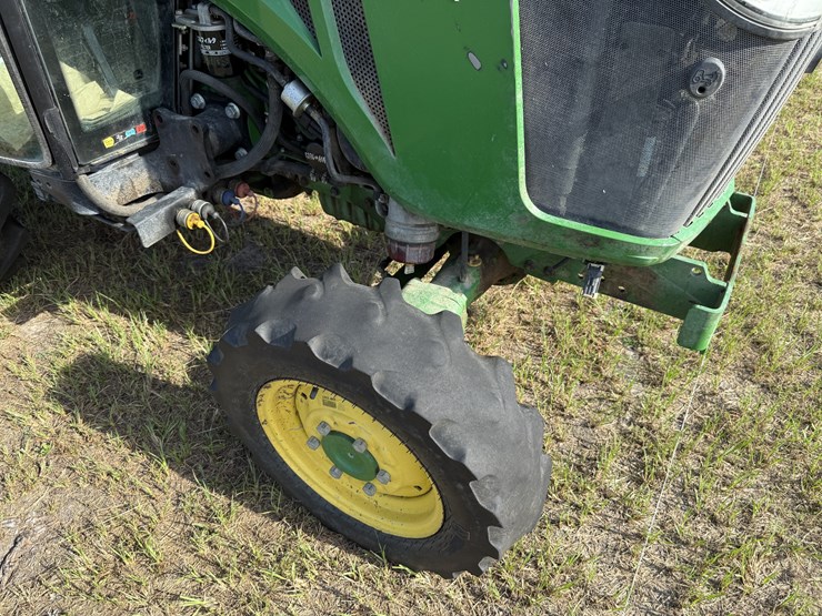 john-deere-3046r-image-8