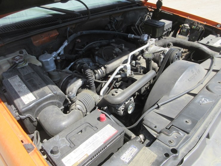 2000-chevrolet-3500hd-image-5