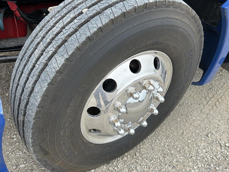 2018-kenworth-t680-image-31