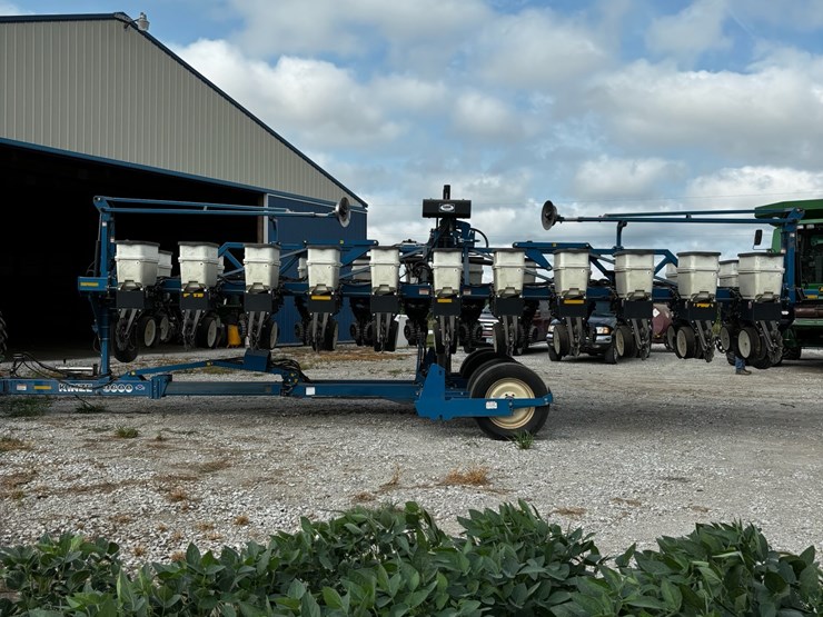 2007-kinze-3600-image-2