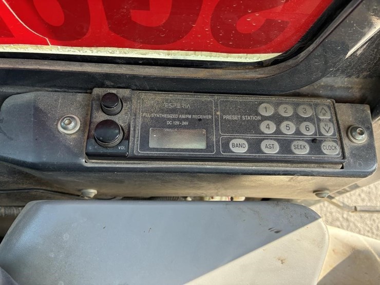 2014-deere-50g-image-18