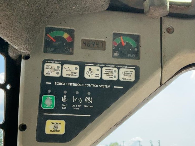 2001-bobcat-873-image-32