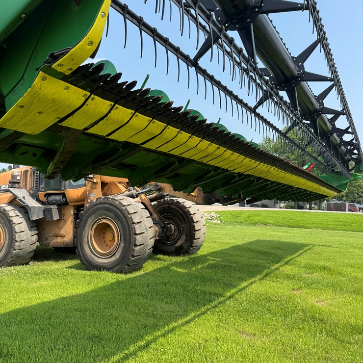 2019 JOHN DEERE 635F