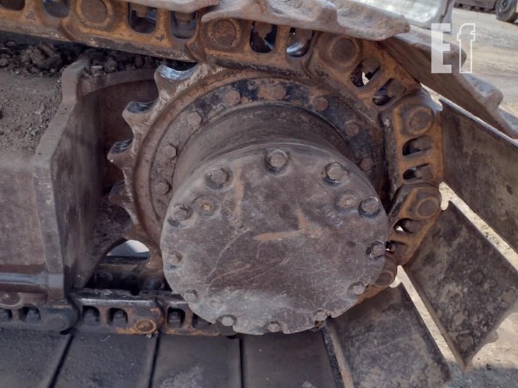 1992-deere-490e-image-24