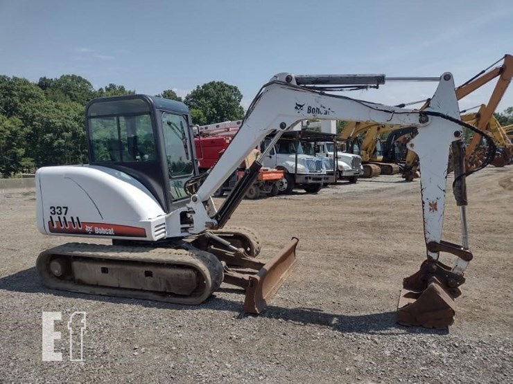 2003-bobcat-337-image-3