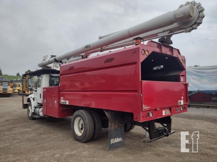2017-international-durastar-4300-image-47