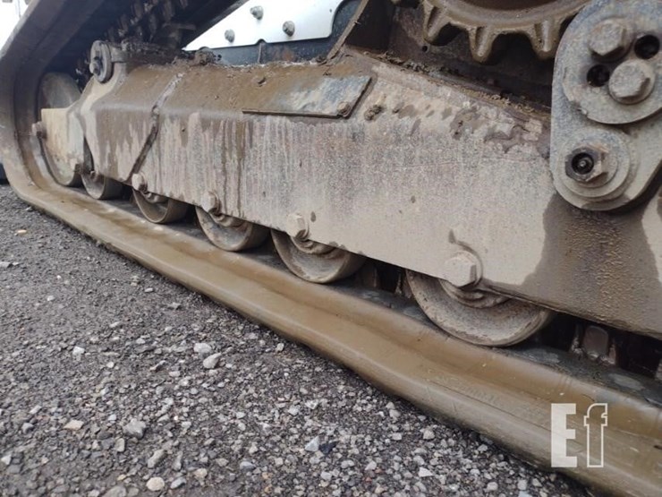 2021-bobcat-t870-image-34