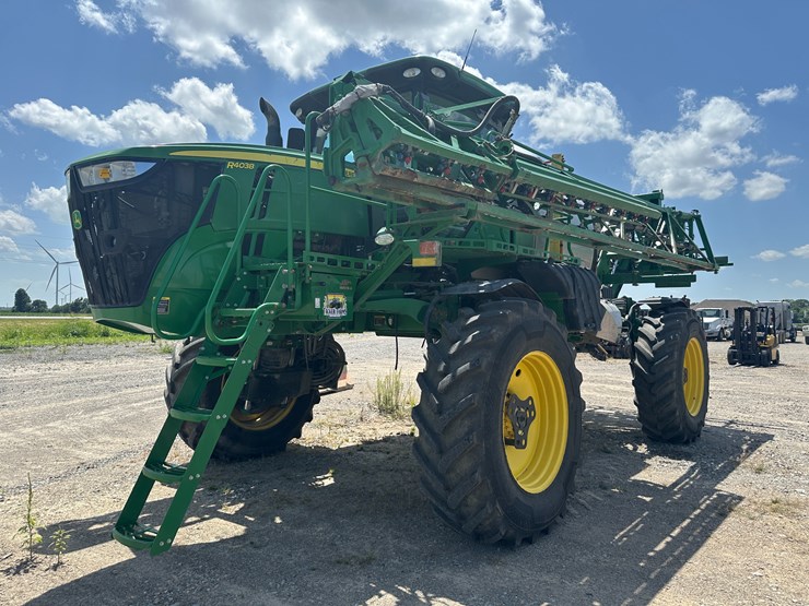 2018-john-deere-r4038-image-1