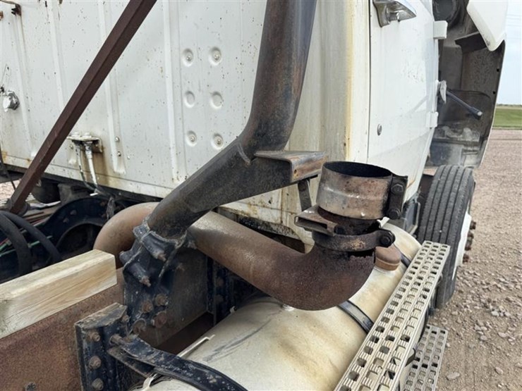 1985-ford-ltl9000-image-26