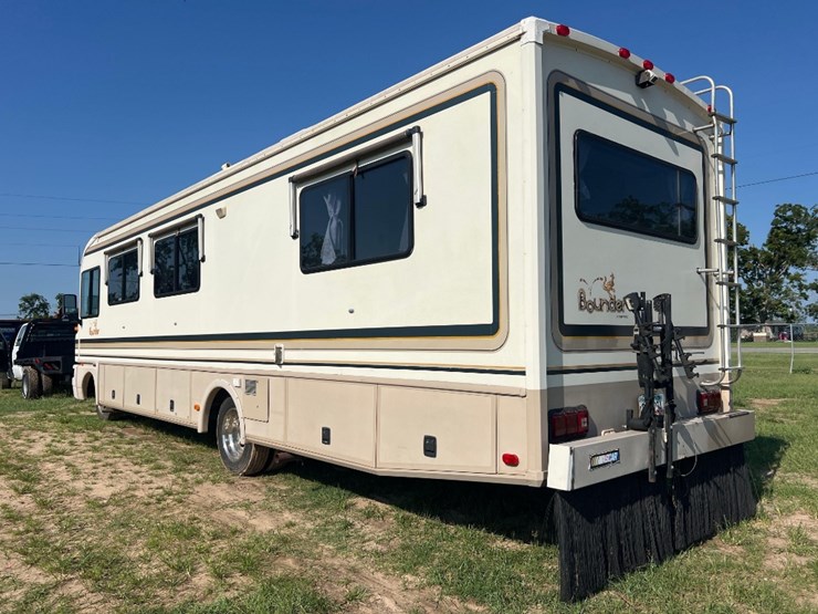 1995-fleetwood-bounder-s/a-motorhome-image-2