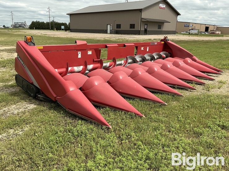 2010-case-ih-3408-image-3