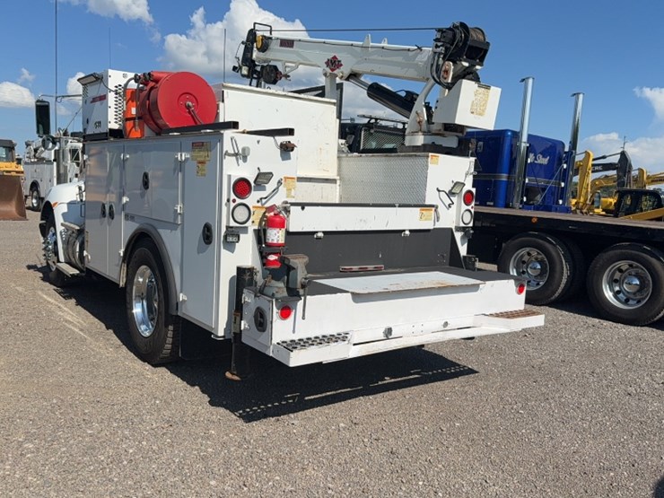 2016-kenworth-t370-image-13