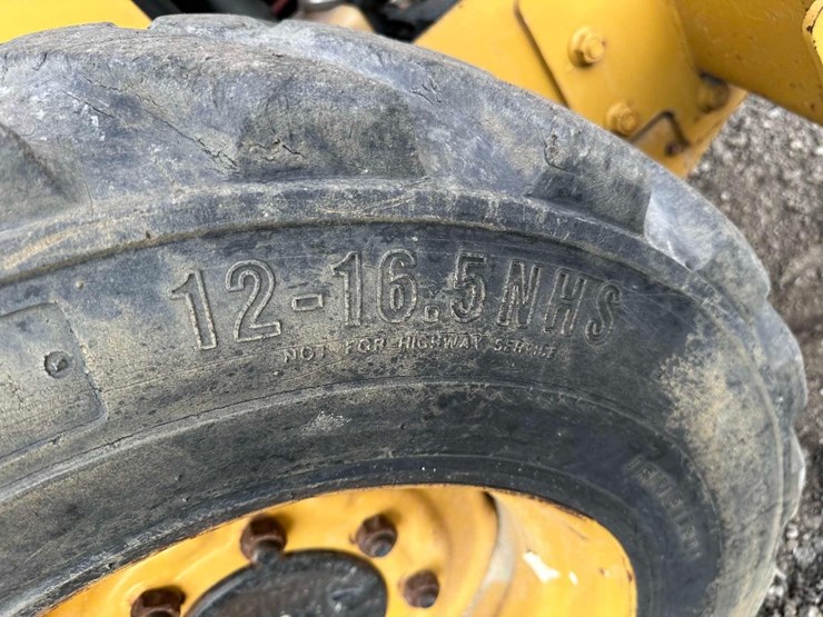 deere-250-image-21