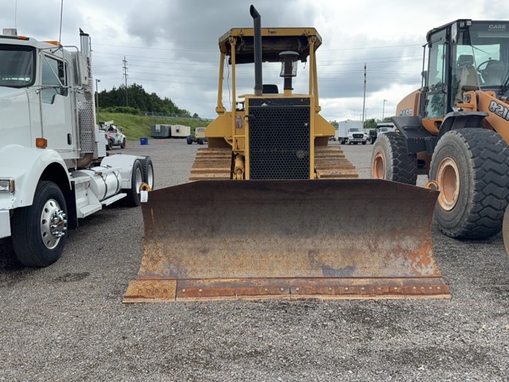 caterpillar-d5m-image-2