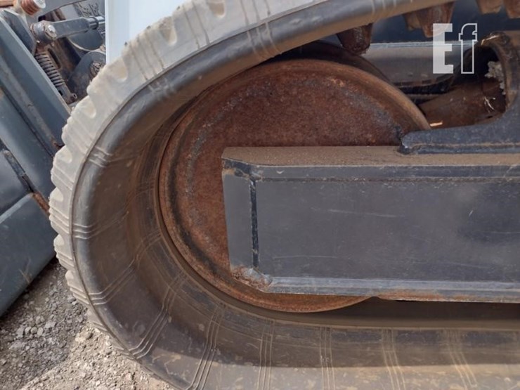 2023-bobcat-t770-image-26
