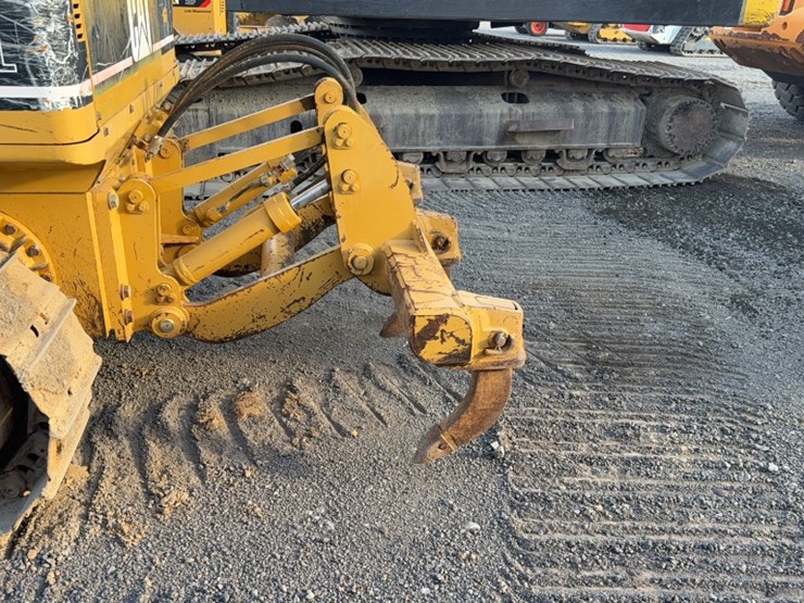 caterpillar-d3g-image-10